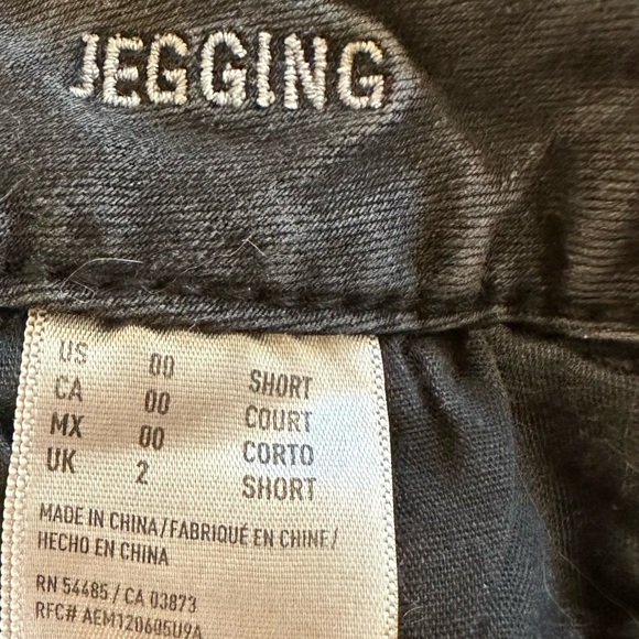 American Eagle Black Jegging - 00 Short - Picture 3 of 3